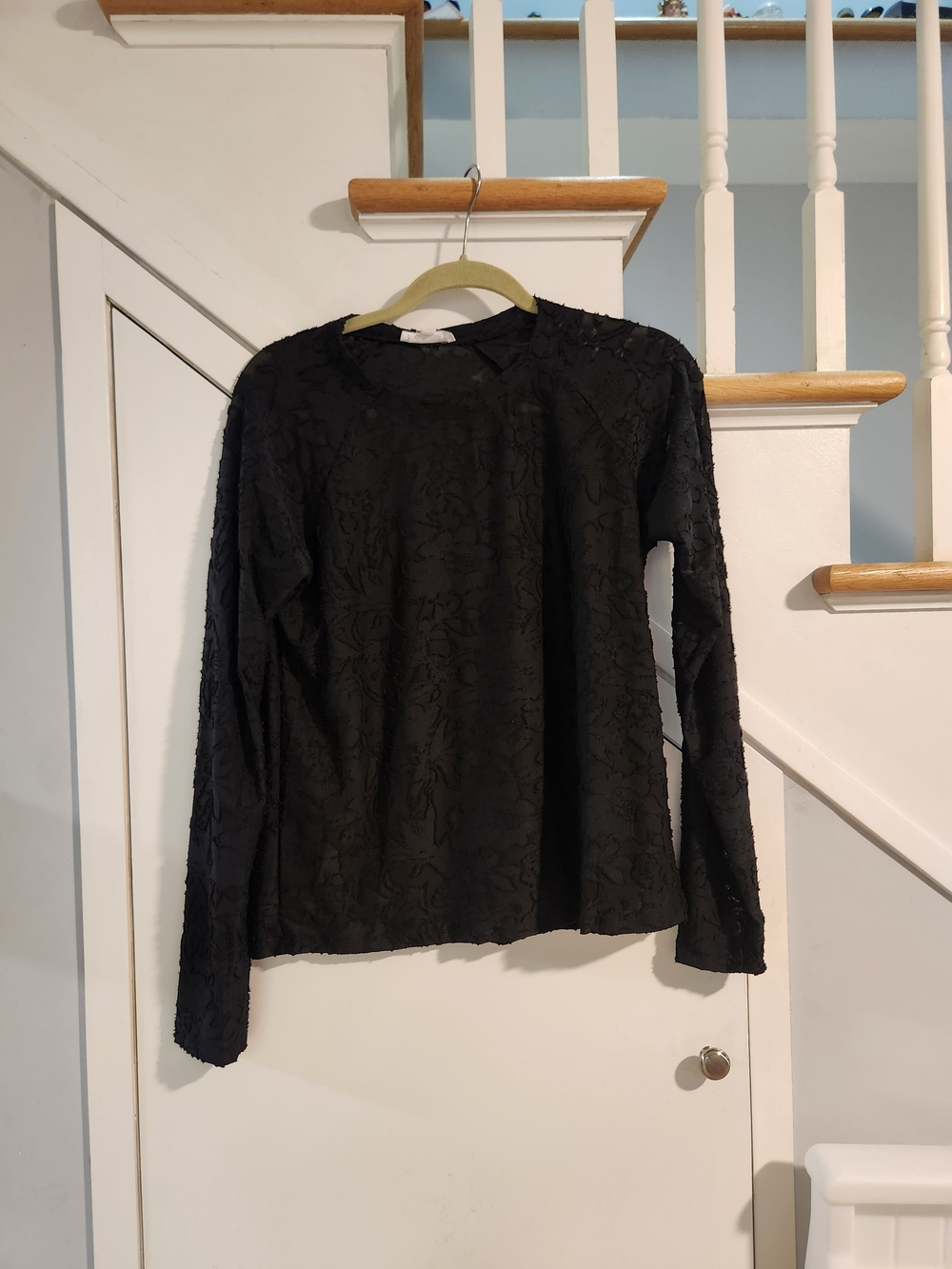 Splendid NWT Cecelia Black Textured Floral Sheer Long Sleeve Top Size L
